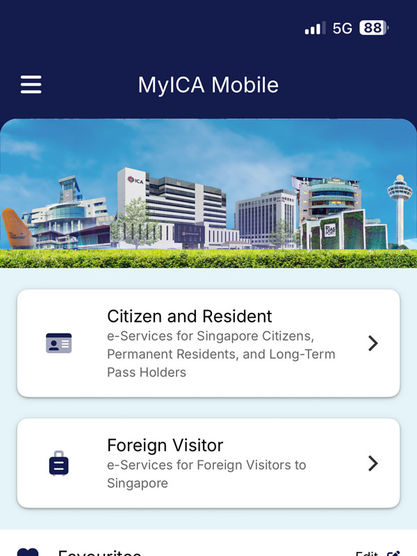 伊ベネチア移動の往路にて経由地シンガポールへの入国手続きを済ませた