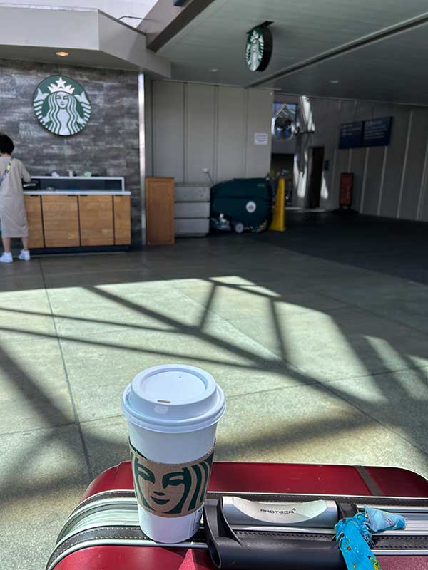 ホノルル(米国ハワイ)移動(往路):ホノルルに到着しました